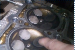 На каких моделях двигателя гнет клапана?